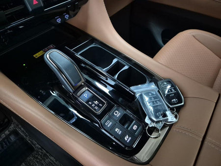 Toyota Alphard — photo 08