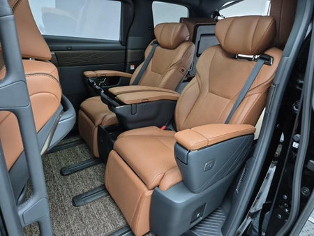Toyota Alphard — photo 12