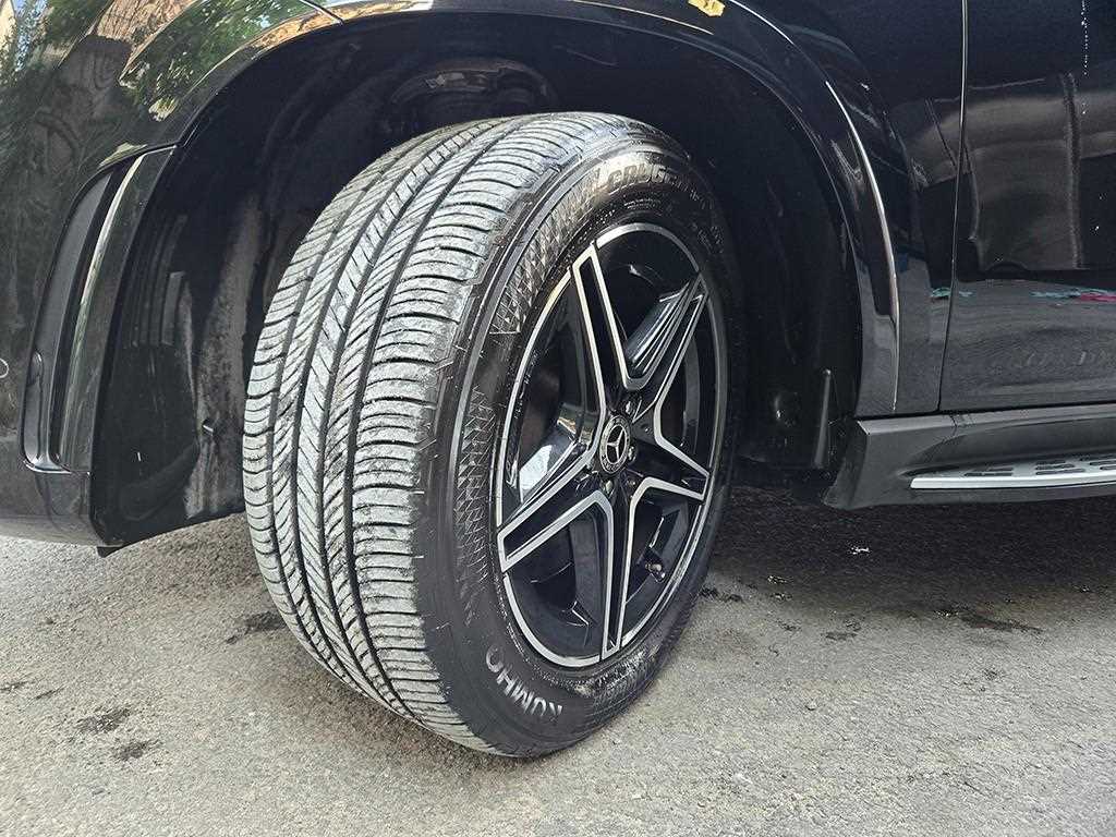 Mercedes-Benz GLE-Class — photo 20