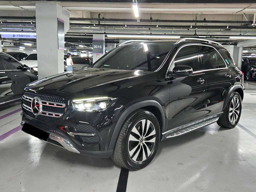 Mercedes-Benz GLE-Class — photo 02