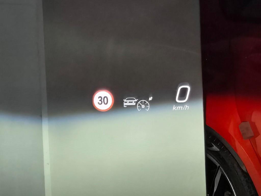 Mercedes-Benz GLE-Class — photo 16