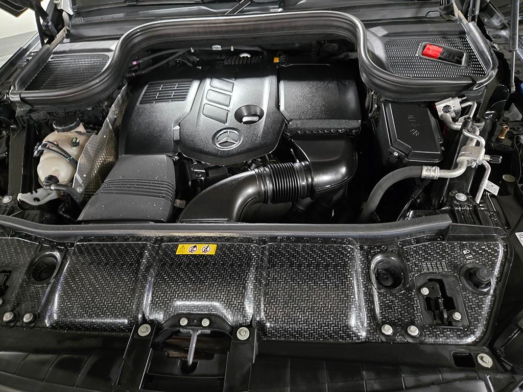 Mercedes-Benz GLE-Class — photo 19