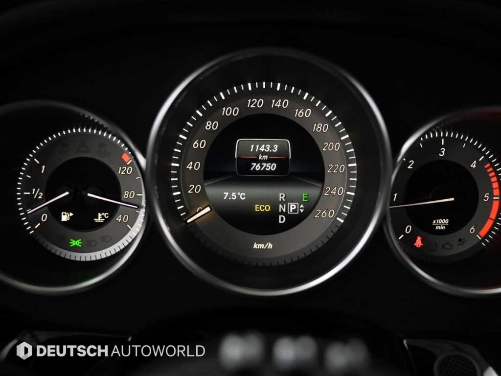 Mercedes-Benz CLS-Class — photo 08