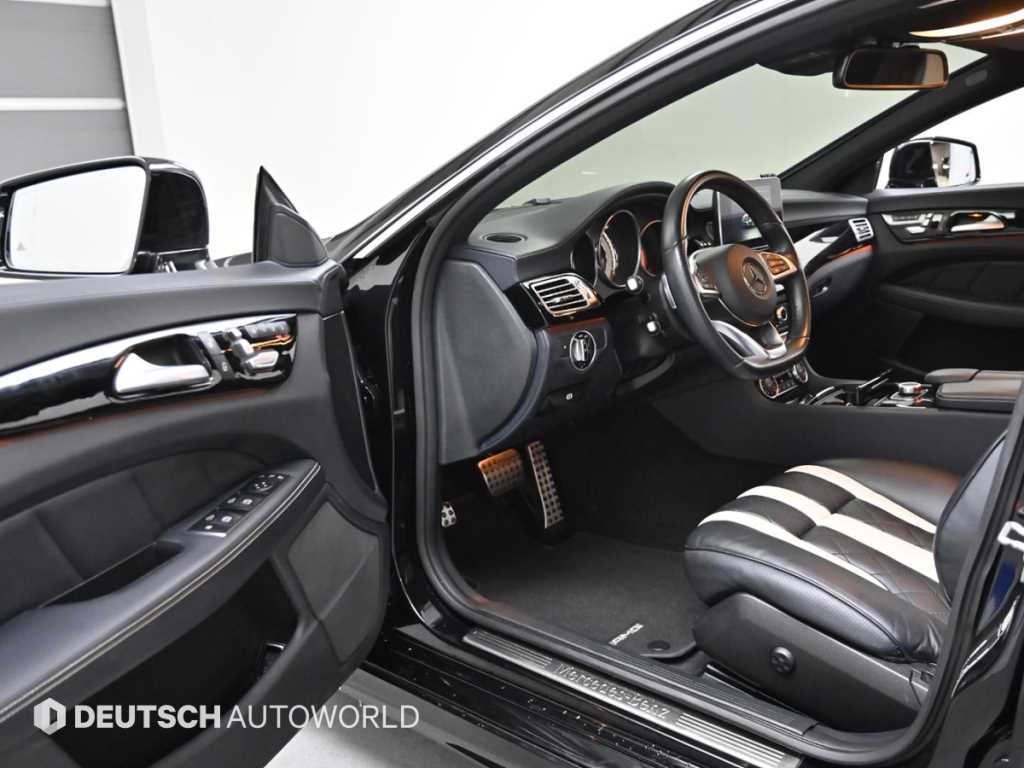 Mercedes-Benz CLS-Class — photo 11