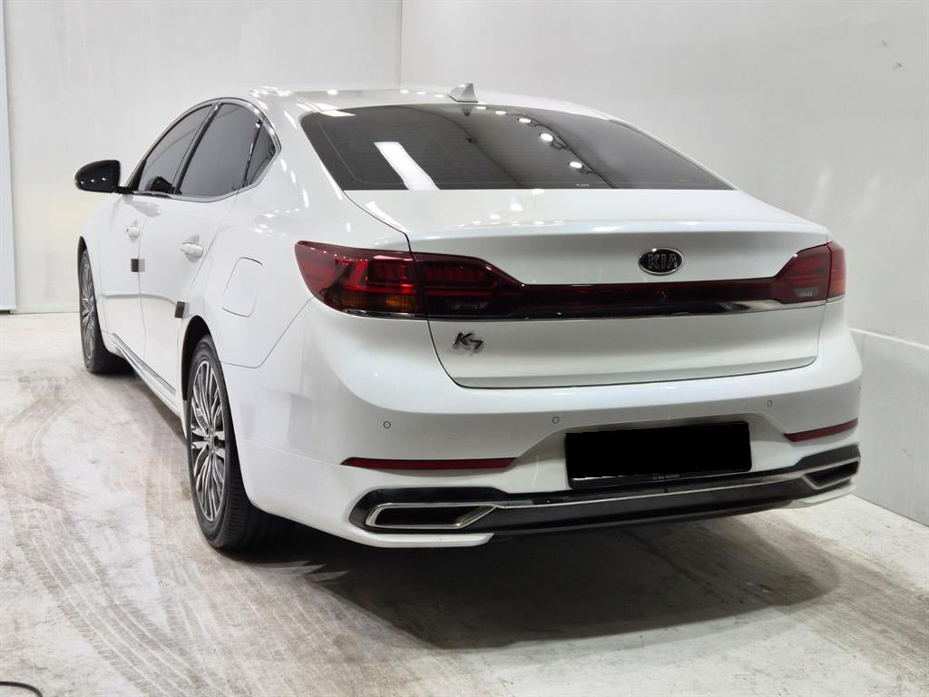 Kia K7 — photo 04