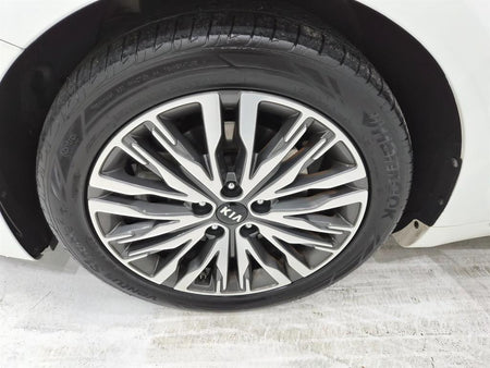 Kia K7 — photo 17