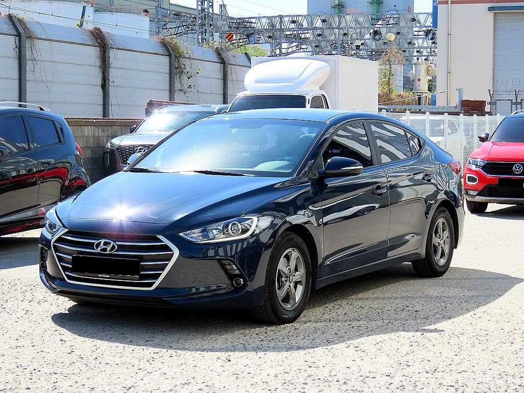 Hyundai Avante — photo 02