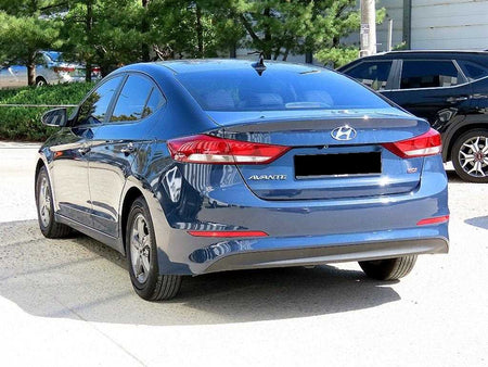 Hyundai Avante — photo 03