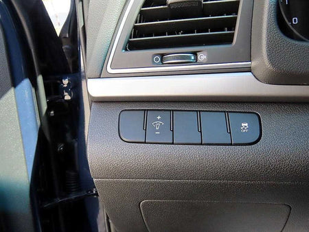 Hyundai Avante — photo 12
