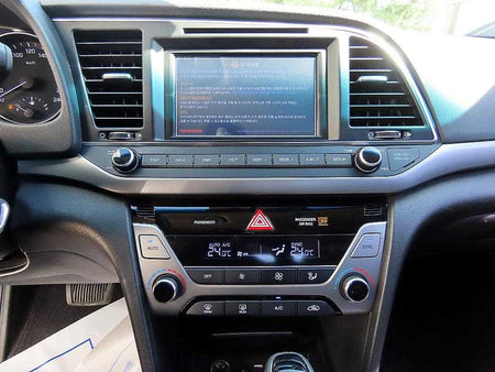 Hyundai Avante — photo 16