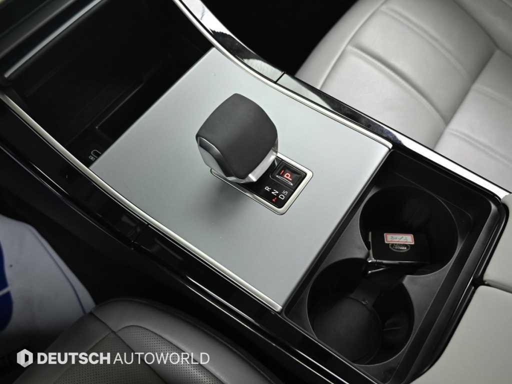 Land Rover Range Rover Evoque — photo 09