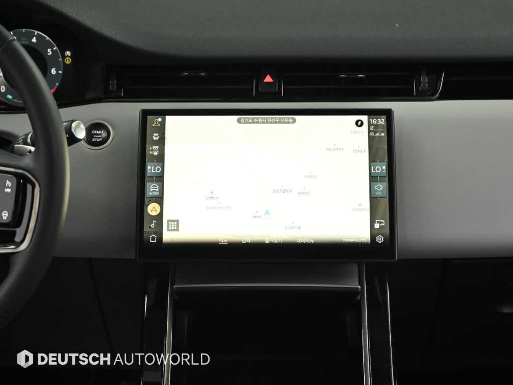 Land Rover Range Rover Evoque — photo 14