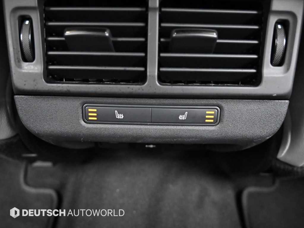 Land Rover Range Rover Evoque — photo 16