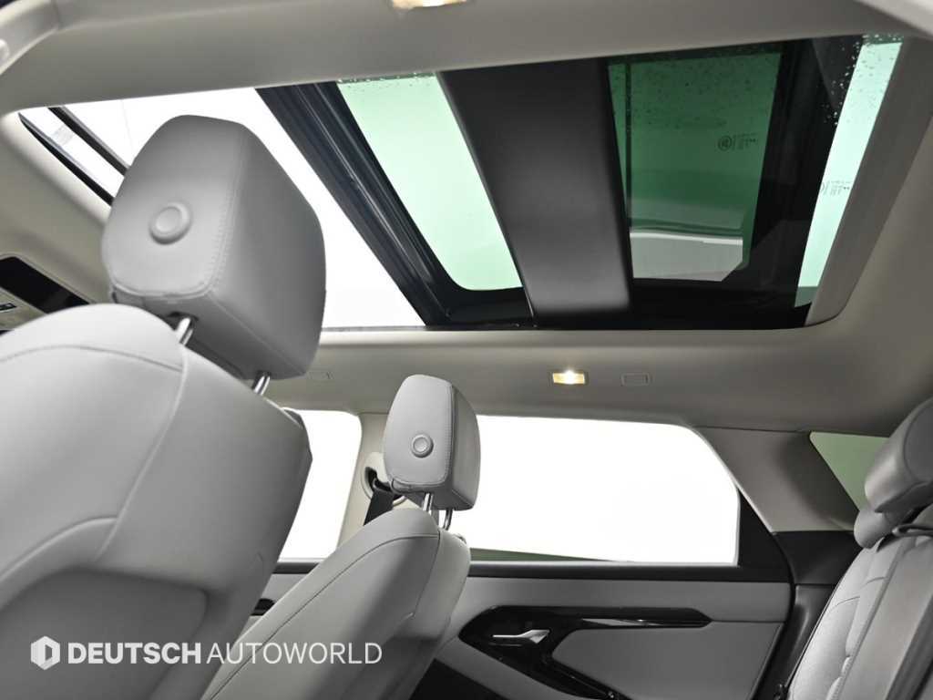 Land Rover Range Rover Evoque — photo 18