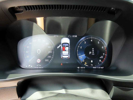Volvo XC40 — photo 09