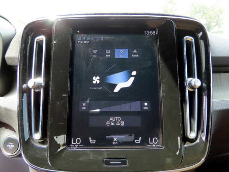 Volvo XC40 — photo 12