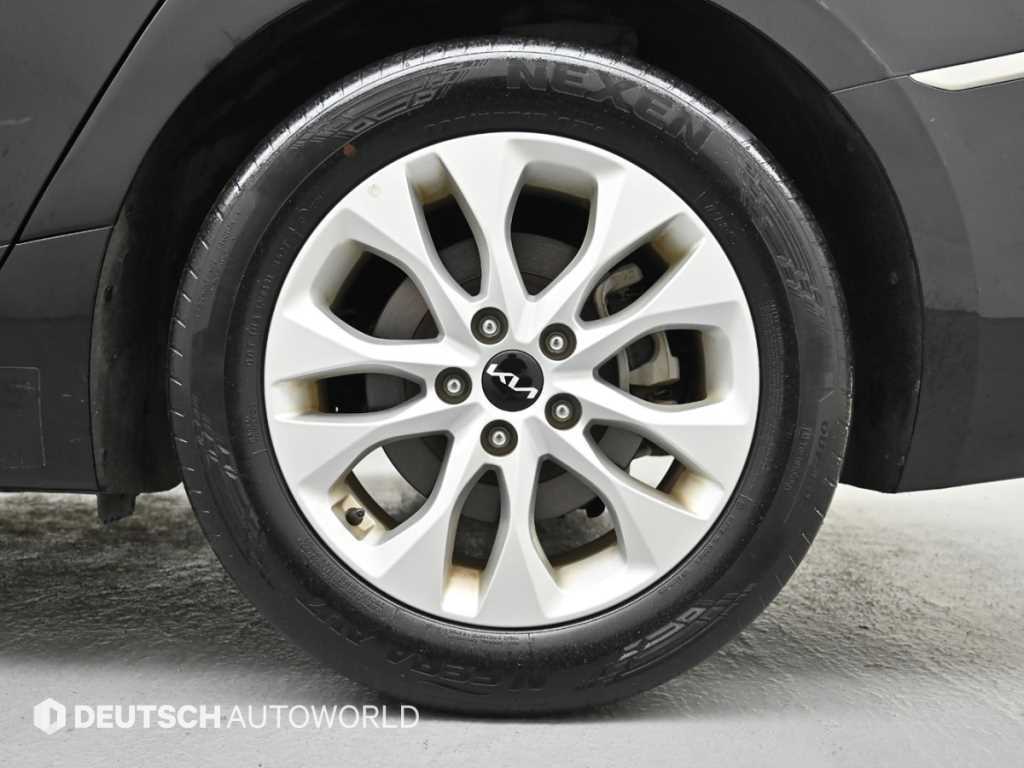Kia K8 — photo 05