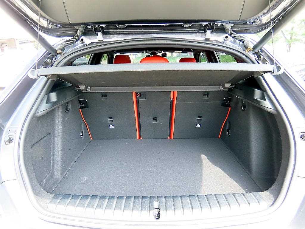 BMW 1-Series — photo 18