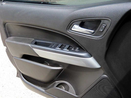 CHEVROLET Colorado — photo 11