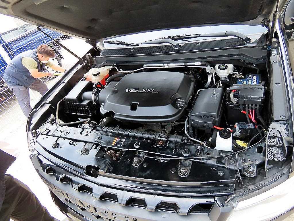 CHEVROLET Colorado — photo 18
