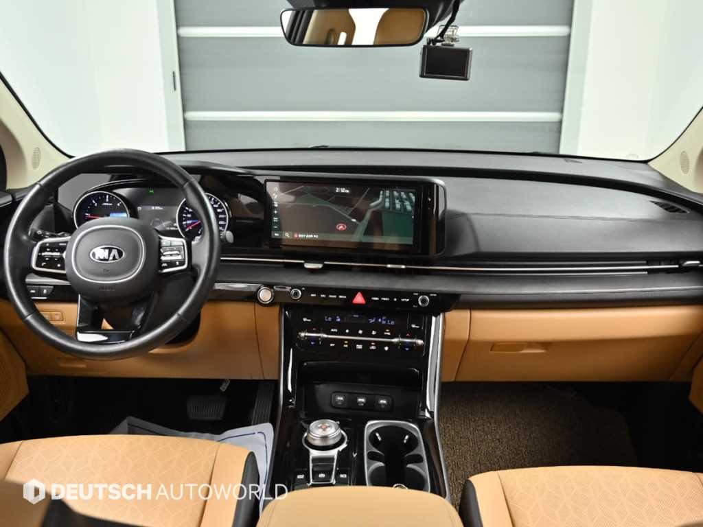 Kia Carnival — photo 07