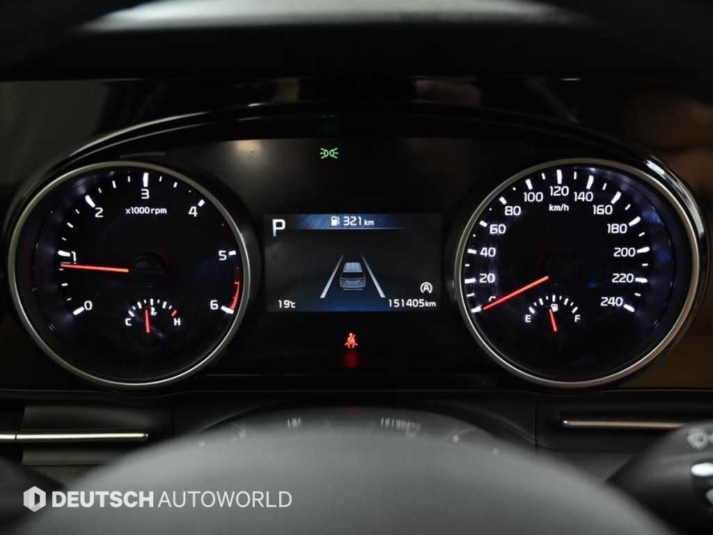 Kia Carnival — photo 08