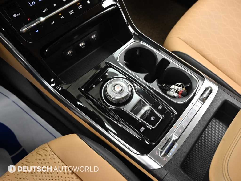 Kia Carnival — photo 09