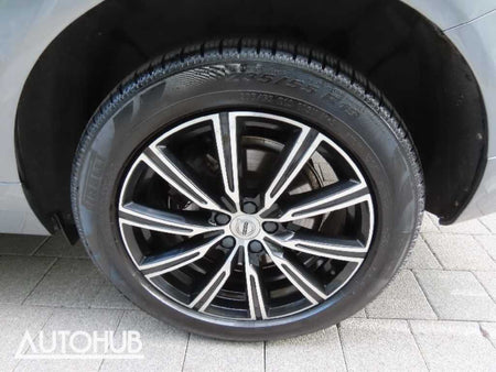 Volvo XC60 — photo 18