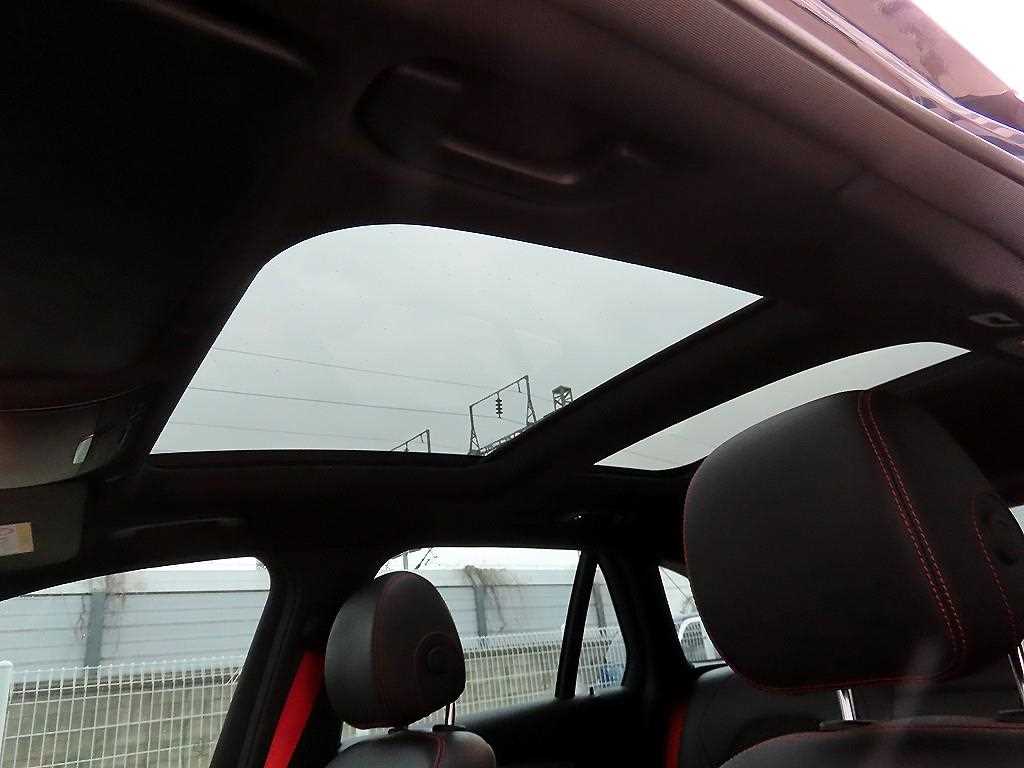 Mercedes-Benz GLC-Class — photo 15