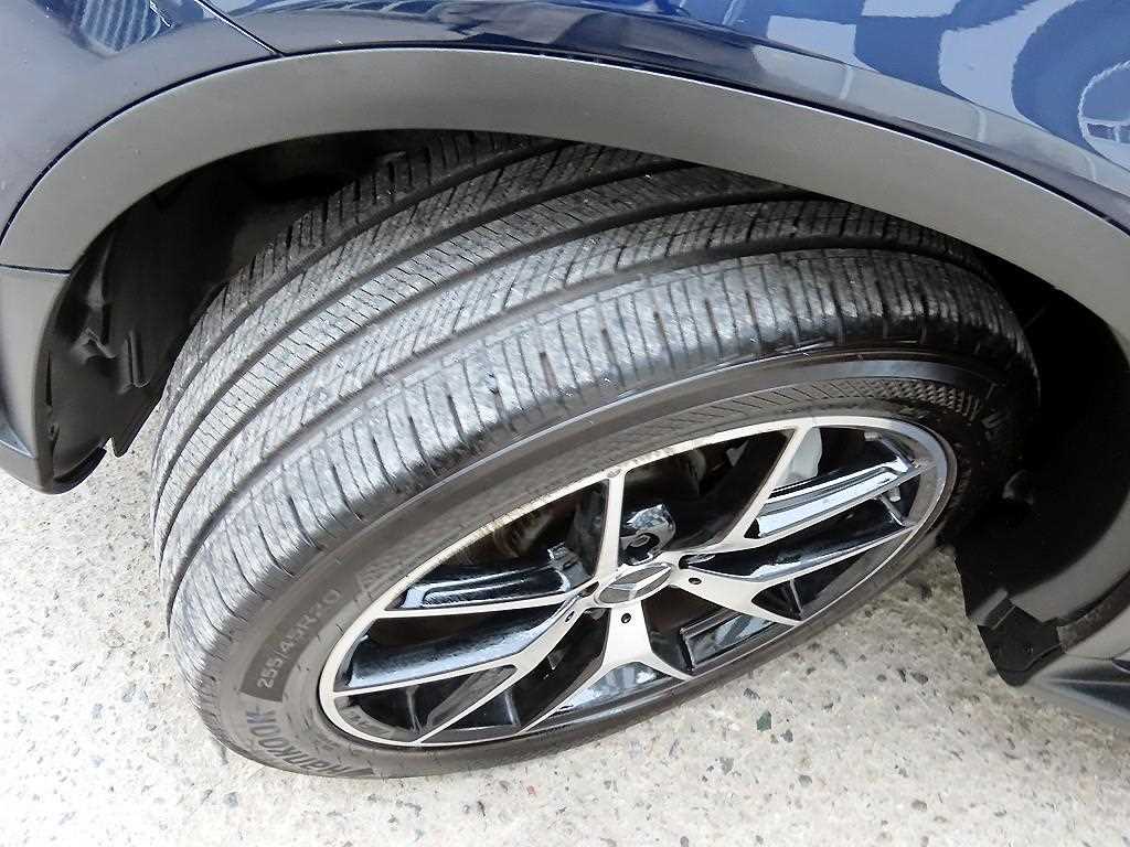 Mercedes-Benz GLC-Class — photo 20