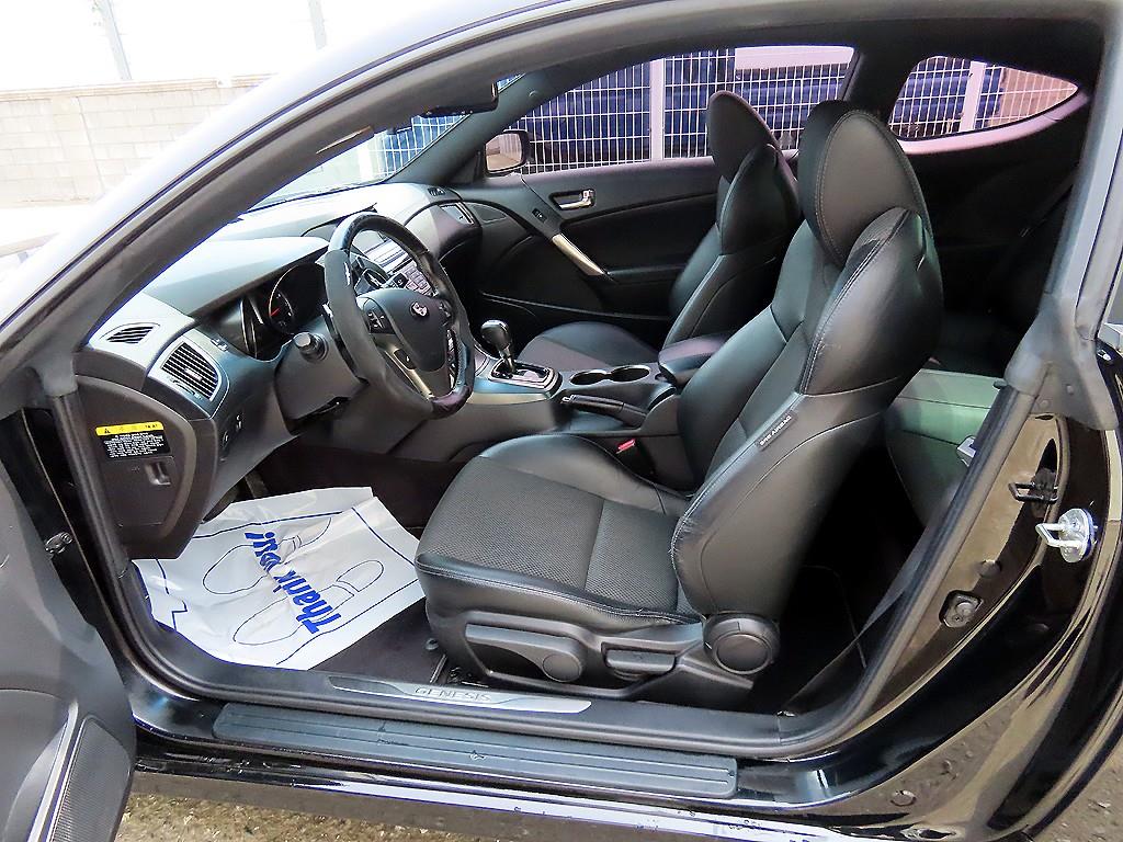 Hyundai Genesis — photo 05