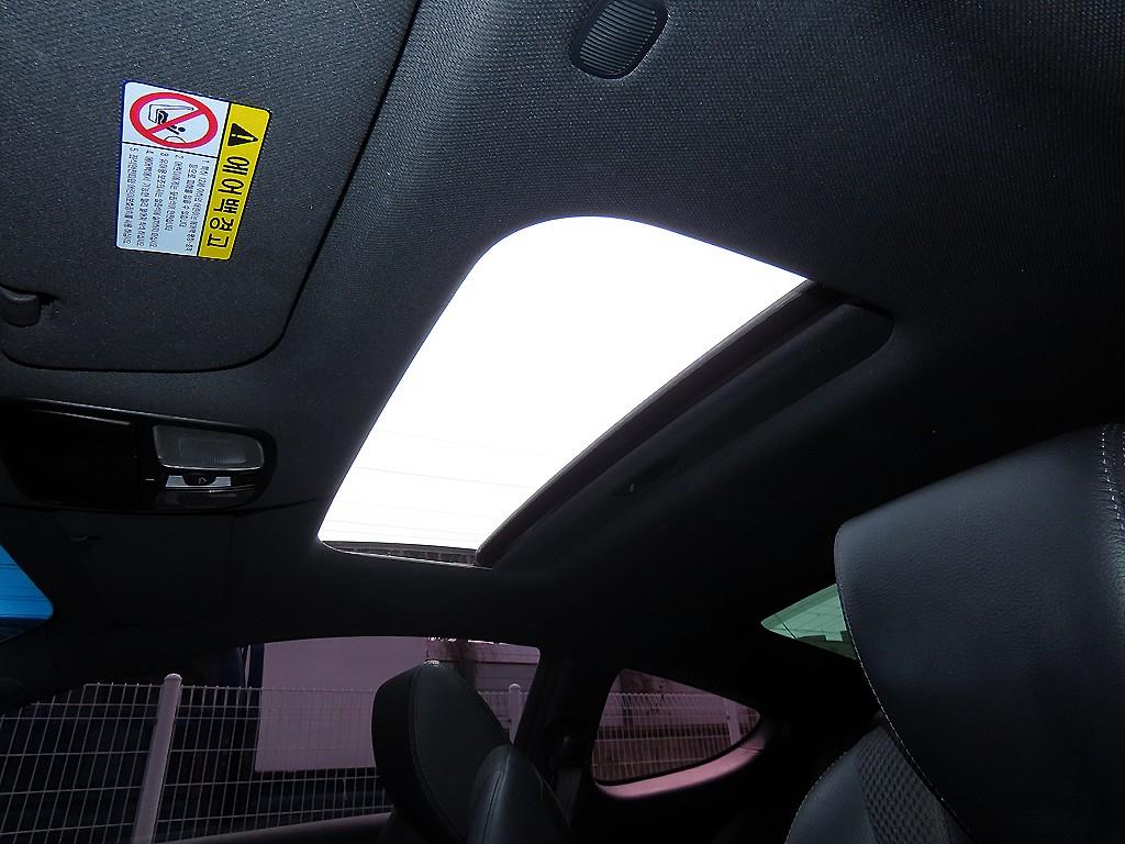 Hyundai Genesis — photo 15
