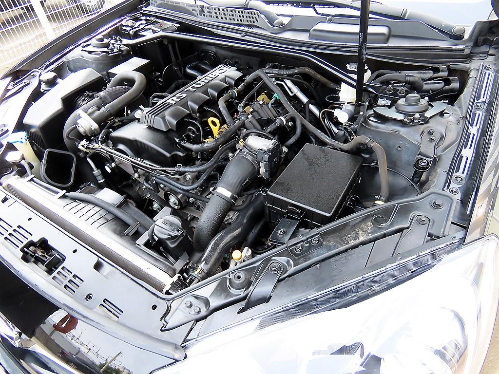 Hyundai Genesis — photo 16