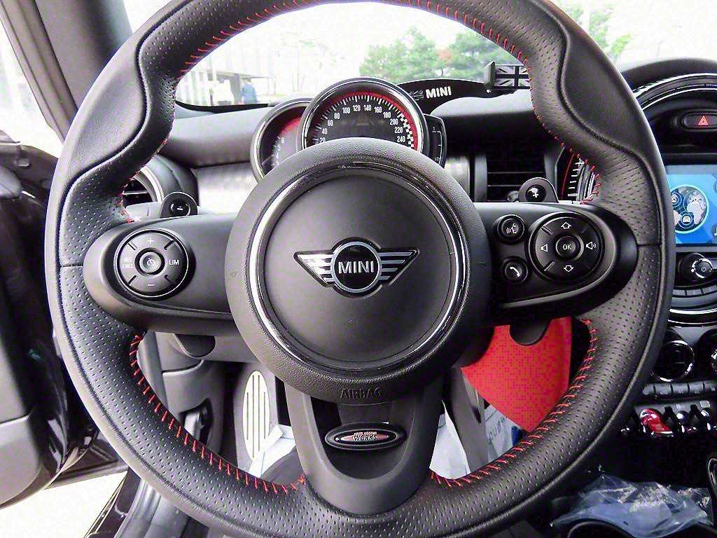 Mini Cooper — photo 08