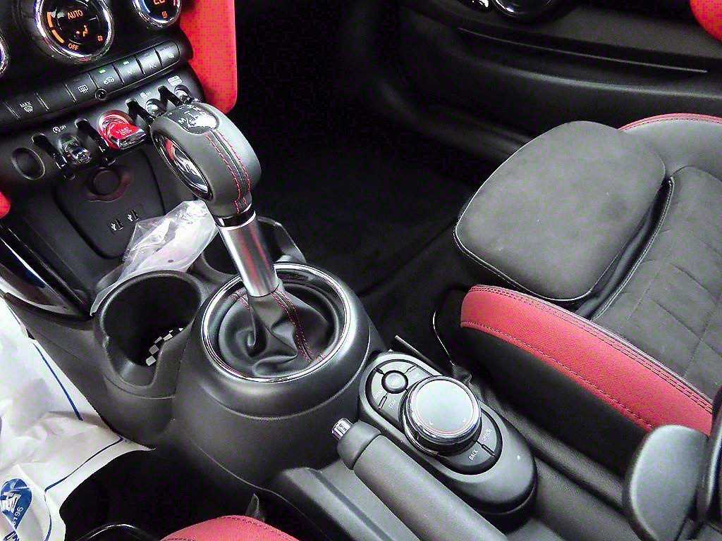 Mini Cooper — photo 11