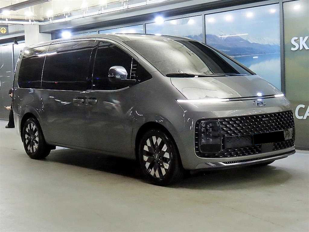 Hyundai Staria — photo 01