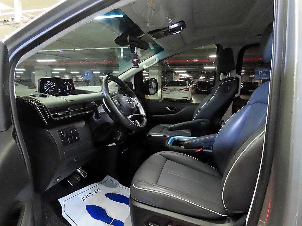 Hyundai Staria — photo 06