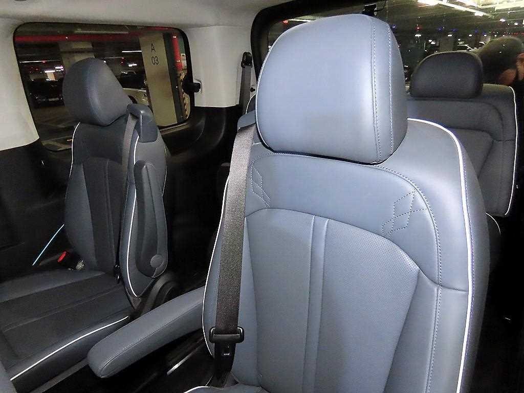 Hyundai Staria — photo 08