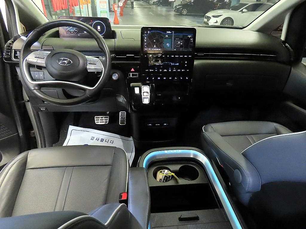 Hyundai Staria — photo 11