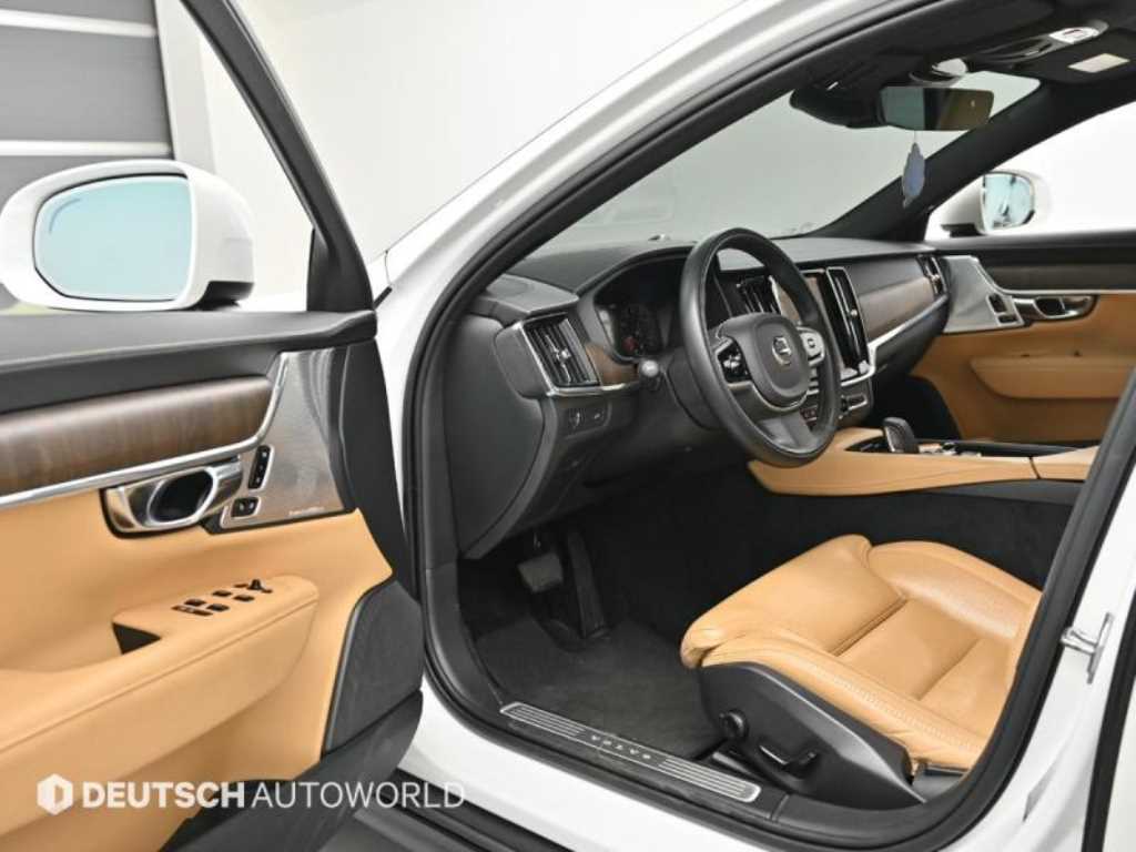 Volvo V90 — photo 11