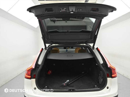 Volvo V90 — photo 19