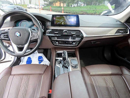 BMW 5-Series — photo 07