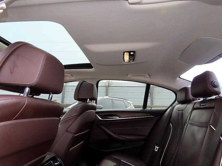 BMW 5-Series — photo 17
