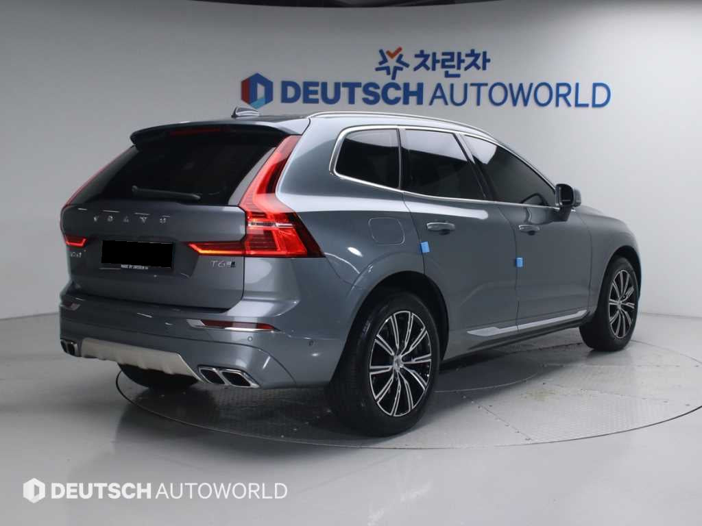 Volvo XC60 — photo 02
