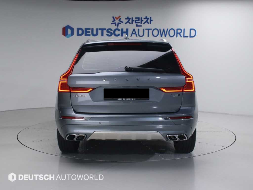Volvo XC60 — photo 04