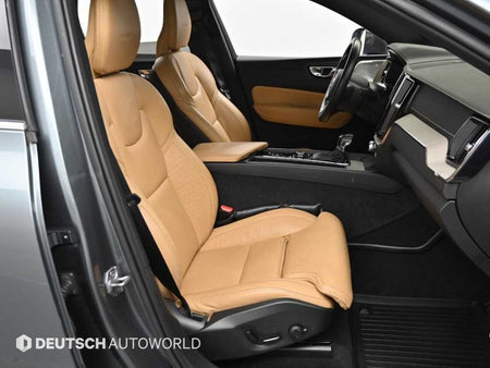 Volvo XC60 — photo 10