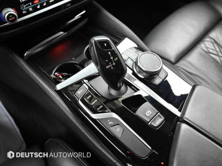 BMW 5-Series — photo 09