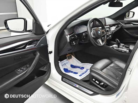 BMW 5-Series — photo 11
