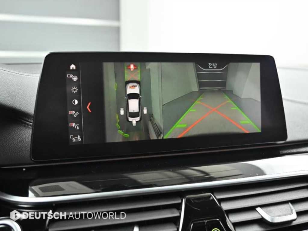 BMW 5-Series — photo 15
