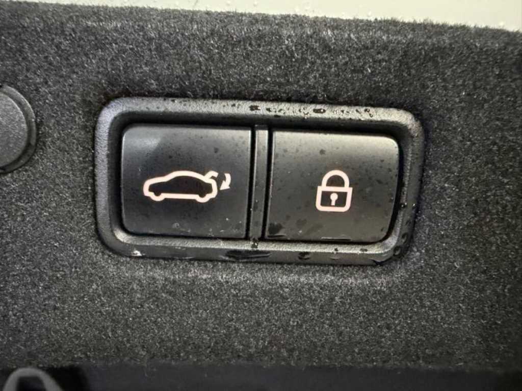 Hyundai Grandeur — photo 18